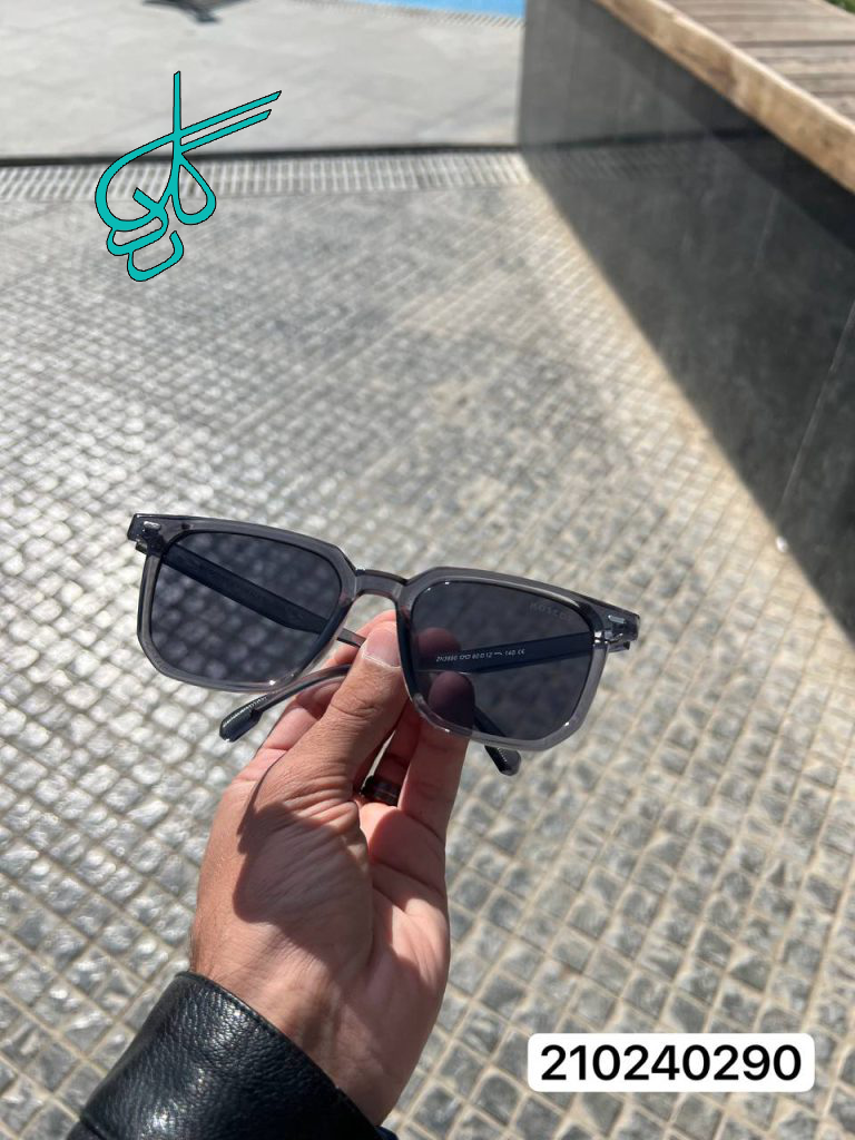 خرید عینک اسپرت دارای استاندارد UV400 فرم کائوچو همراه کاور و دستمال کد 2415054 - ردگل