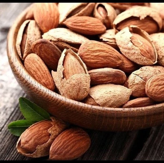بادام پوست کاغذی تازه و درجه 1 - یک کیلویی