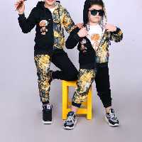 سه تیکه اسپورت هم دخترونه هم پسرونه مناسب حدود سنی 4 تا 11 سال کیفیت تضمینی جنس گلکسی درجه یک در دو رنگ زیبا و جذاب 