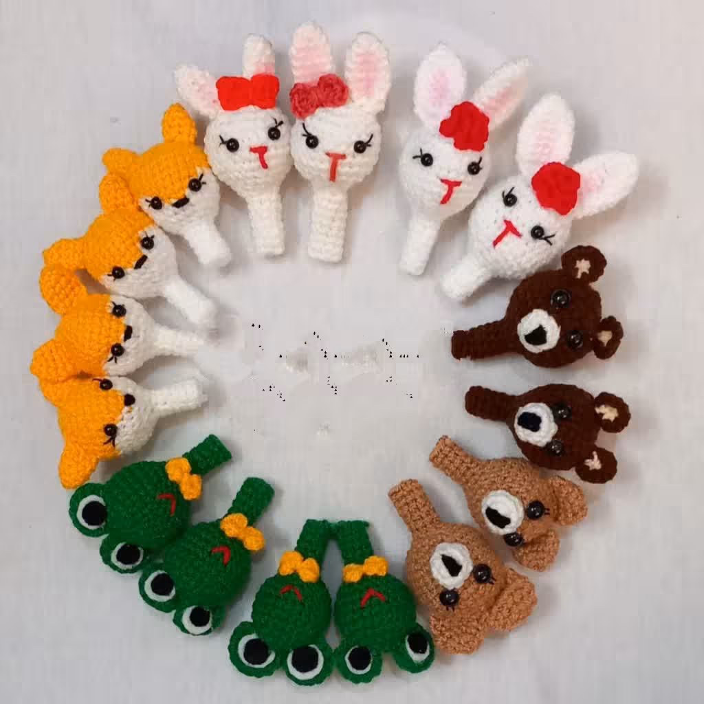 سرمدادی و عروسک انگشتی بافتنی
