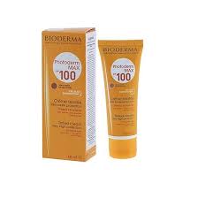 کرم ضد آفتاب فتودرم مکس رنگی SPF100 بایودرما