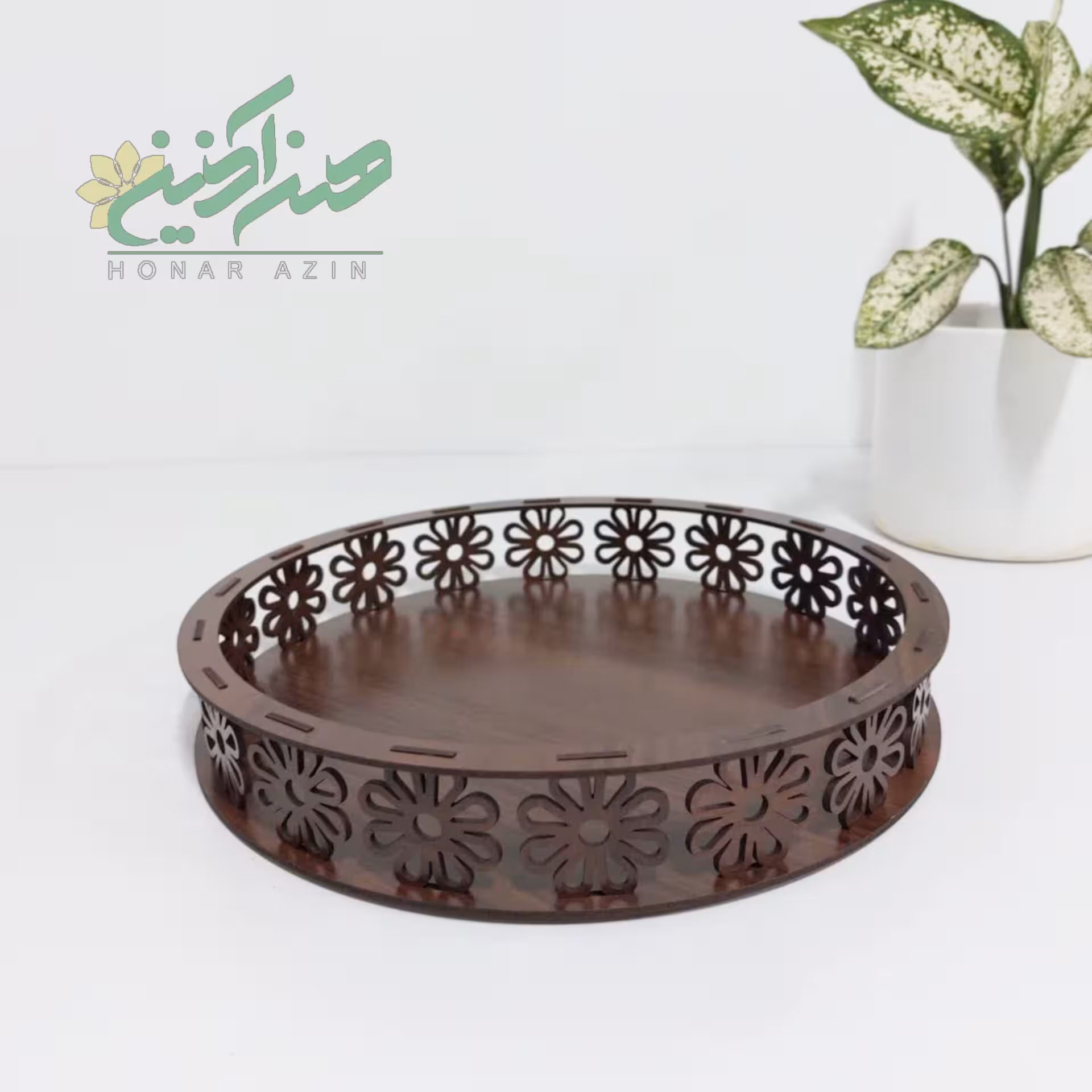 
سینی فینگر فود طرح گلبرگ سایز(قطر) 30وارتفاع5سانت ام دی اف در جه 1رنگ  گردویی تیره