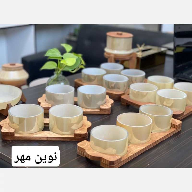 اردو خوری سه خانه تنقلات خوری سه خانه شیشه رنگی تنقلات خوری سه خانه کاراملی