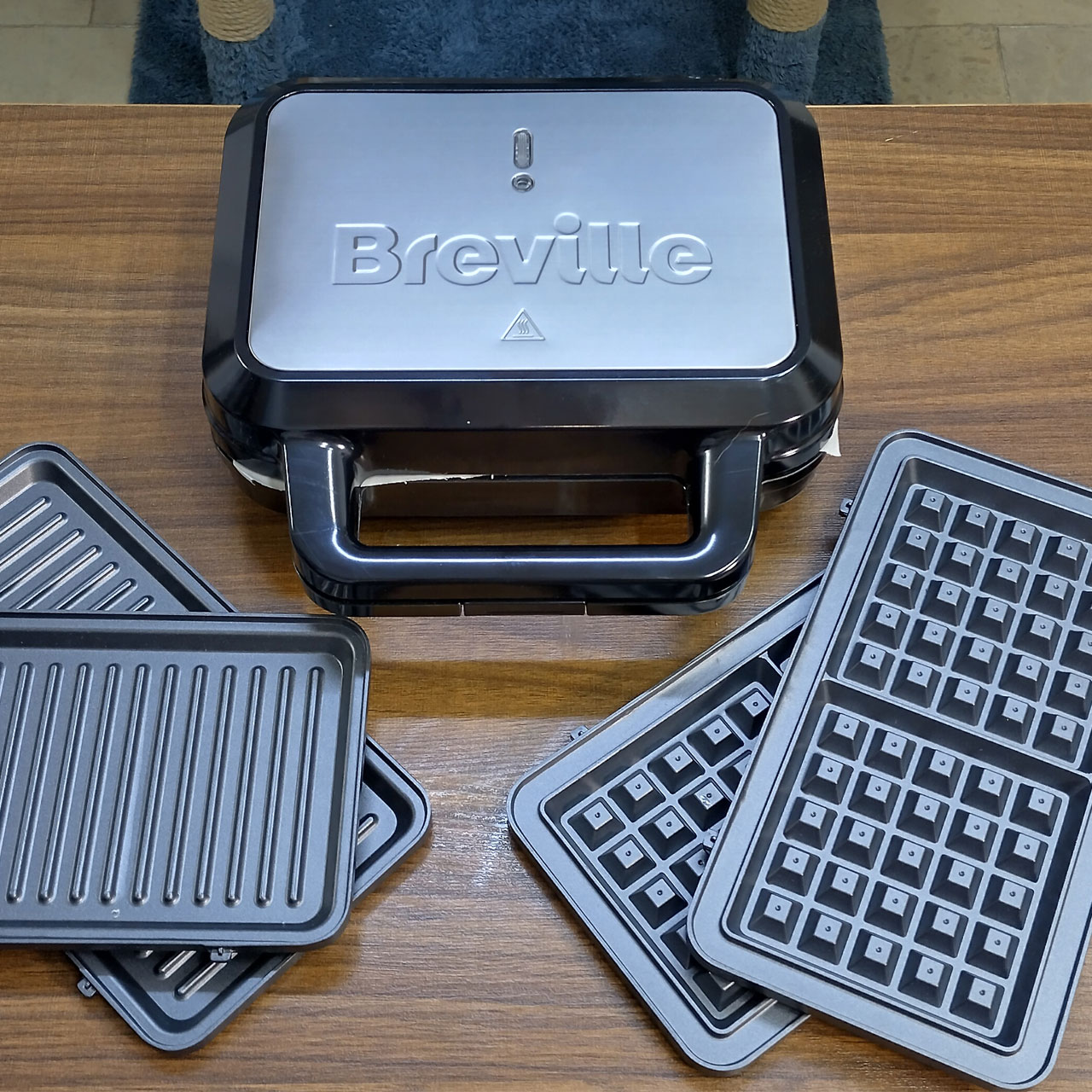 ساندویچ ساز برویل مدل VST098 (جعبه باز)