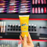 کرم ضد آفتاب ضد چروک SPF50 کلیون اصل