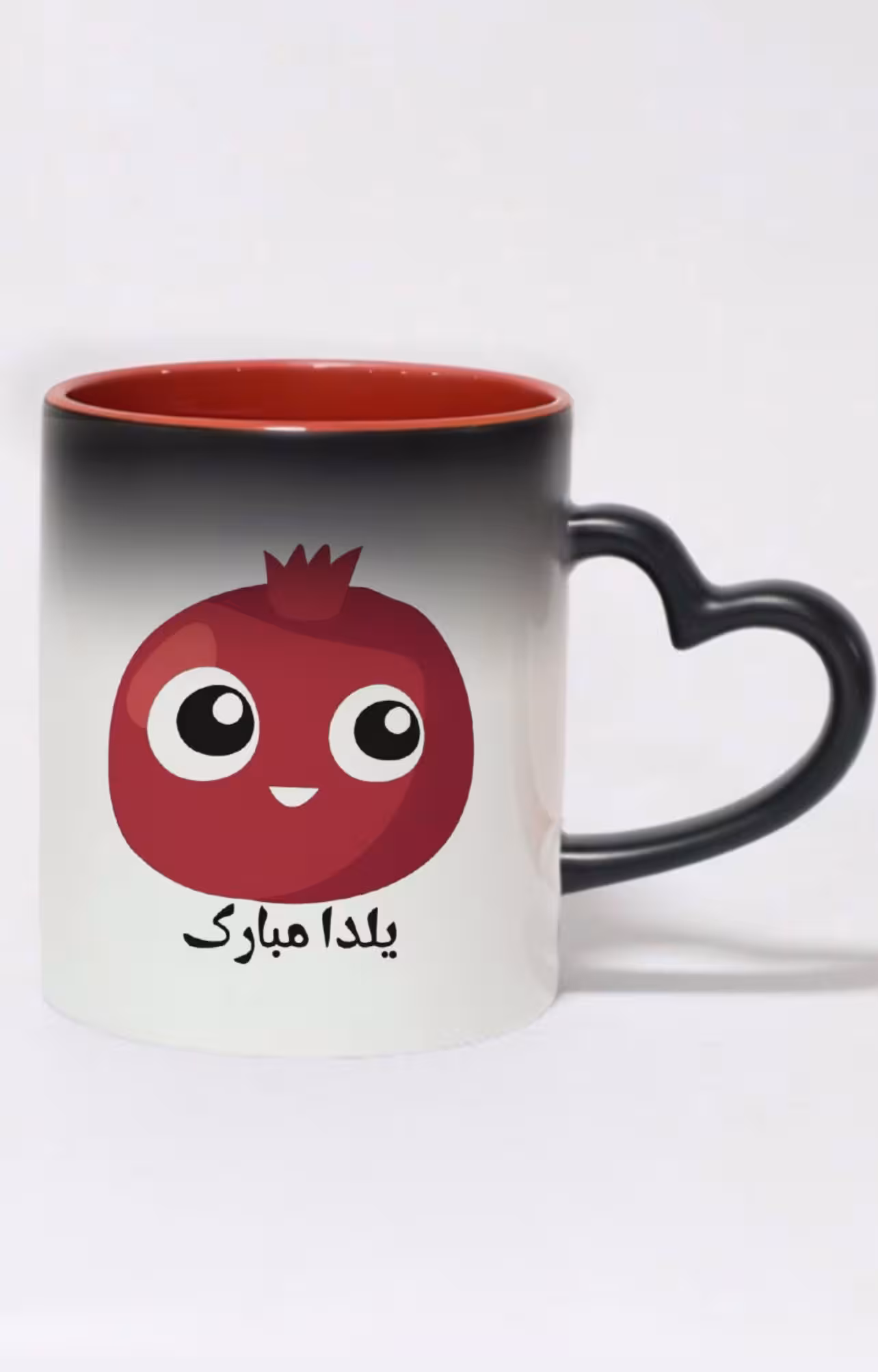 ماگ حرارتی دسته قلبی رنگی طرح شب یلدا مبارک کد 10361