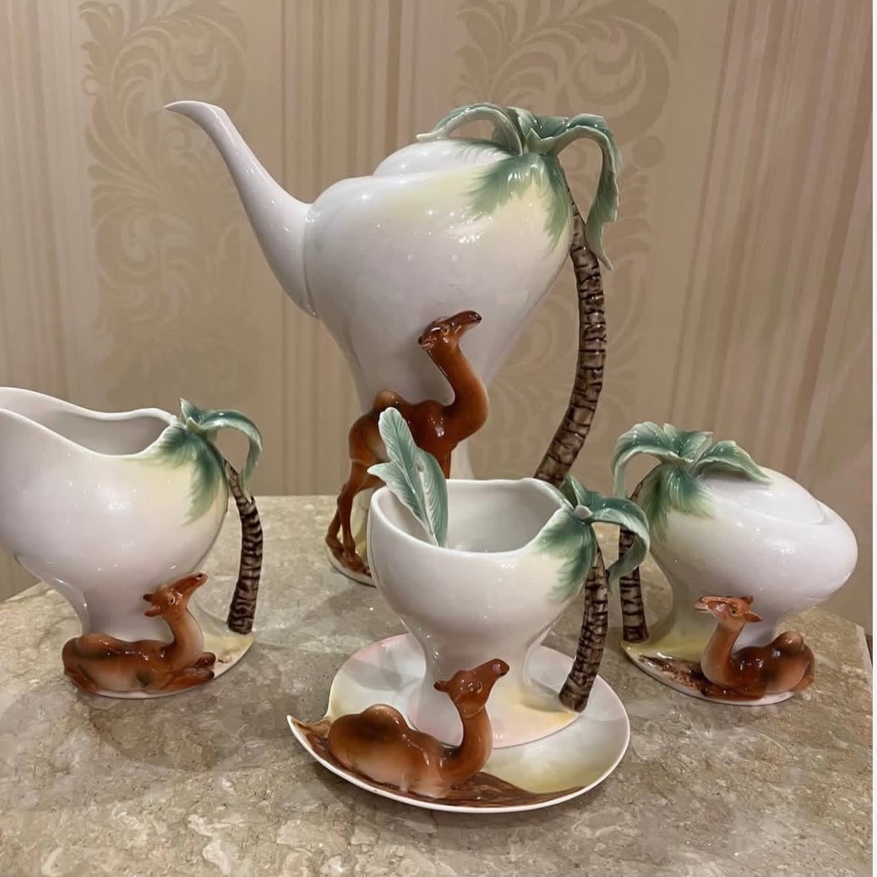 چای خوری وارداتی طرح نخل و شترمارک ونیز(پسکرایه)