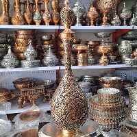 یک جفت تنگ مسی بزرگ قلم کاری شده آفاق مدل گل و مرغ