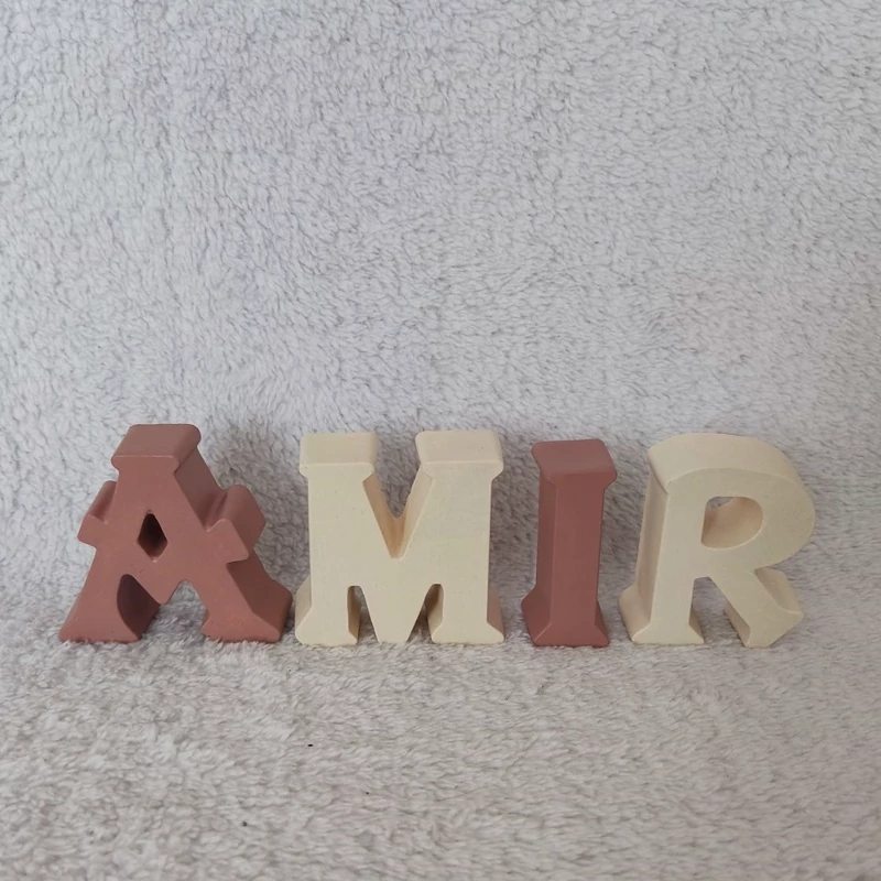 استند اسم امیر فونت رومی رنگ شده ، استند انگلیسی حروف AMIR فونت رومی رنگی ، جنس سنگ مصنوعی