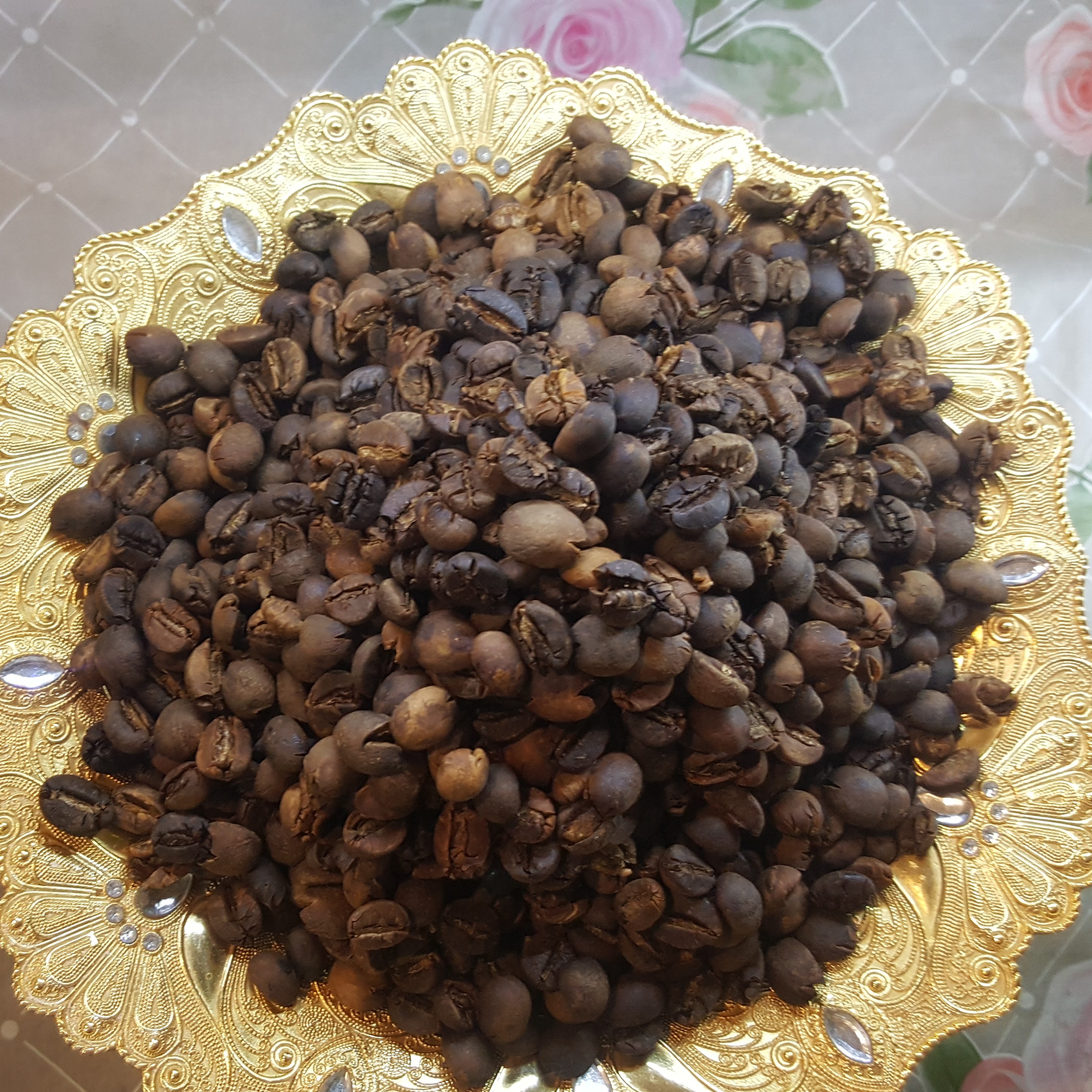 دانه قهوه رست شده اسپرسو(بو داد شده)تازه و درجه یک(یک کیلو)