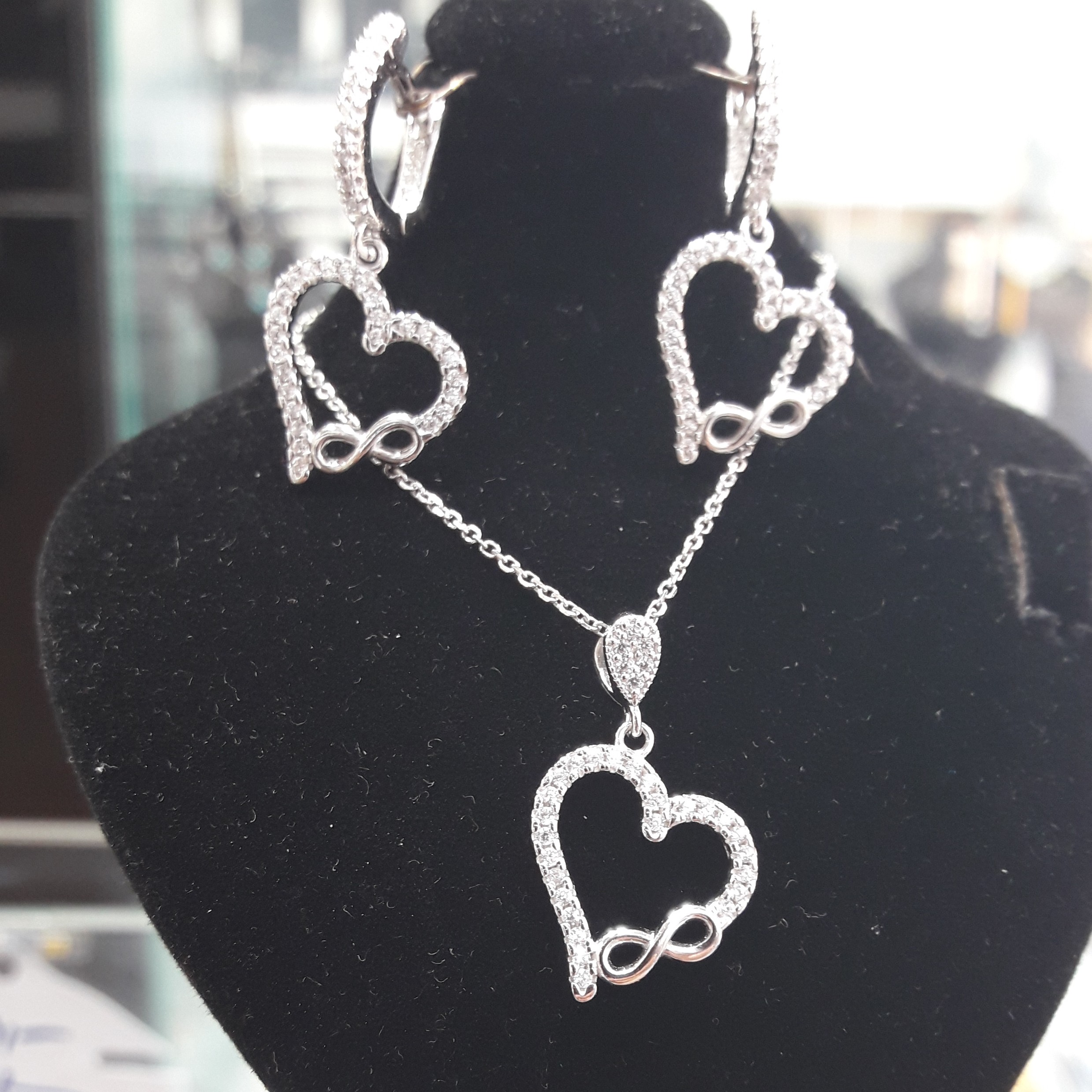 نیمست نقره رادیوم ، قلب بینهایت (عشق بینهایت) بسیار ، بسیار ، زیبا  ،  ی کار  خاص و جوان پسند