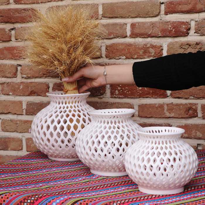 گلدان تمام مشبک سرامیکی لوزی ( سایز  بزرگ ) 