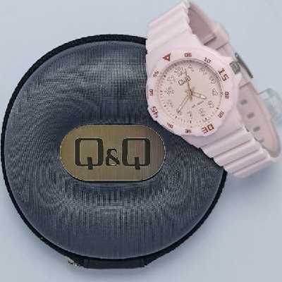 ساعت مچی عقربه ای دخترانه کیو اند کیو مدل vr19j017y