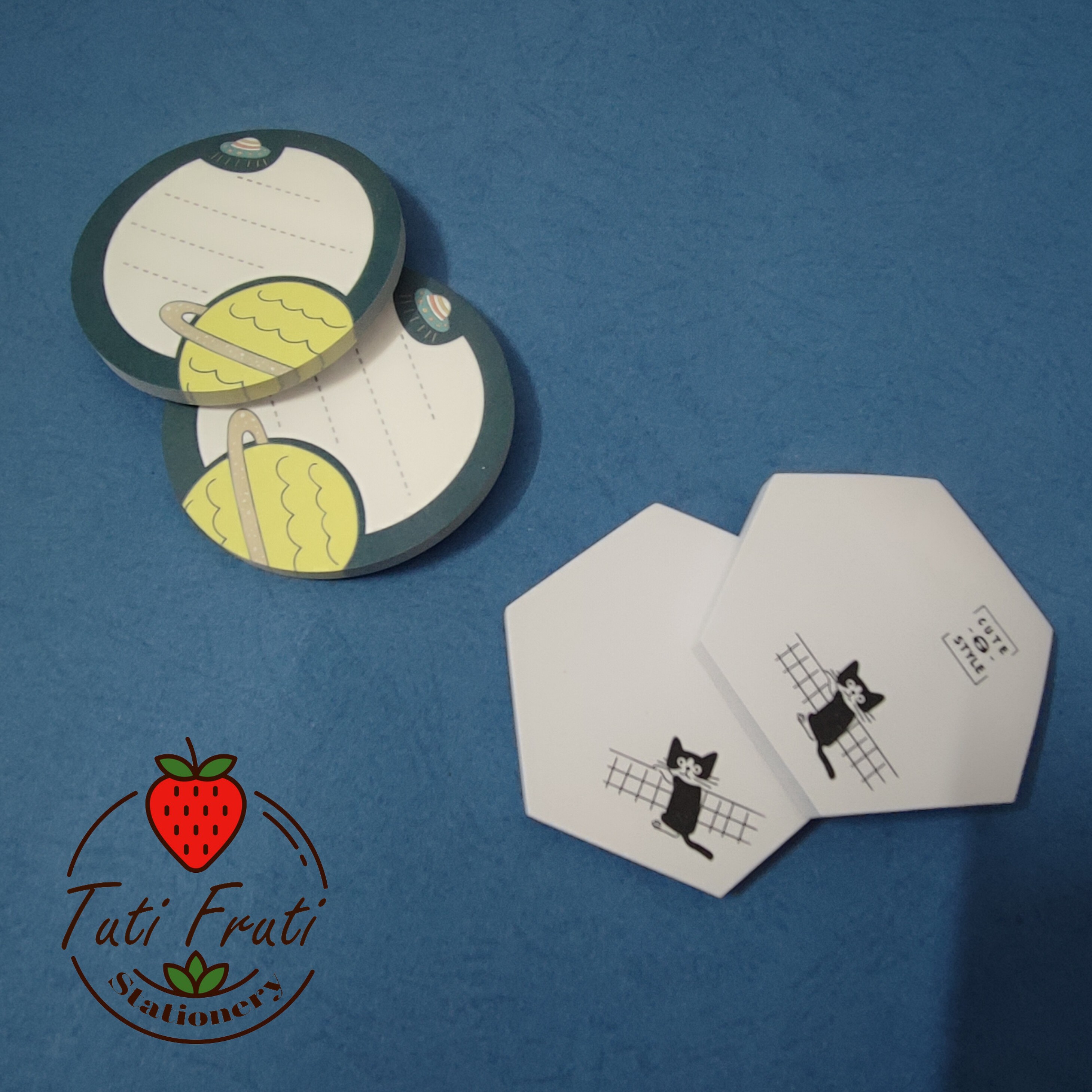 نوت مینی گربه و فضایی