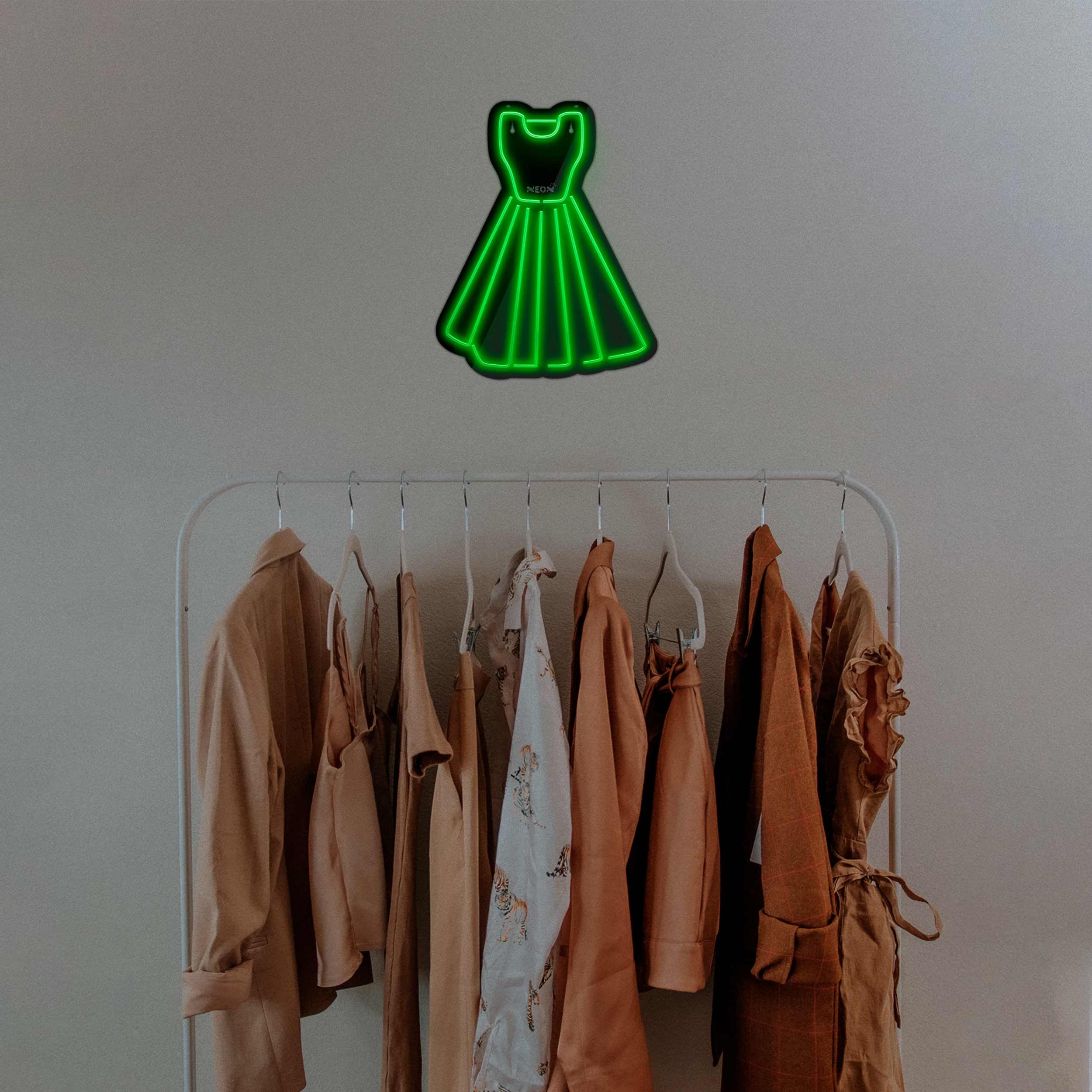 چراغ دیواری نئون دیزاین طرح Women-Clothes-BL_GR