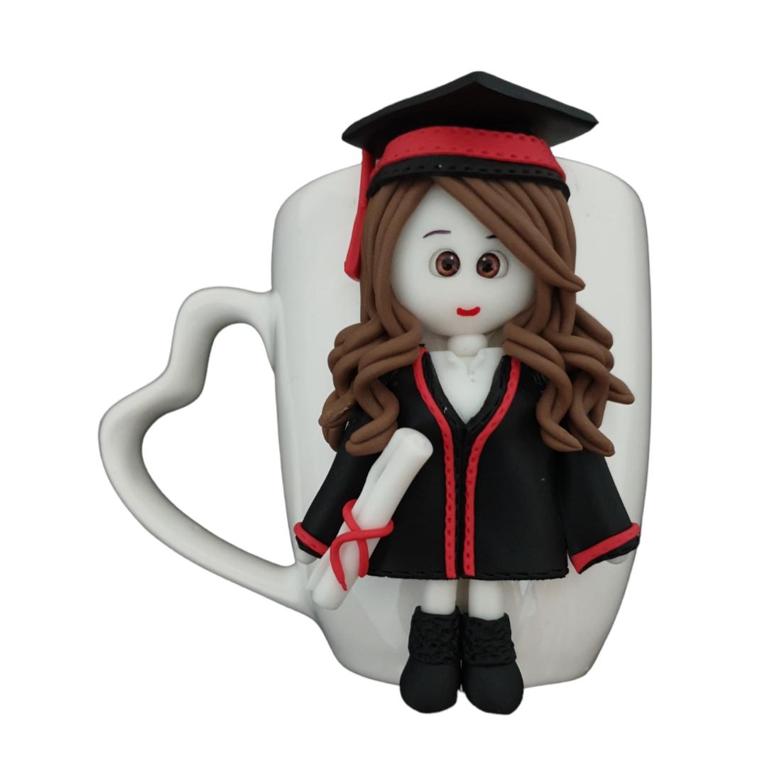 ماگ مدل عروسکی طرح فارغ التحصیل کد R157