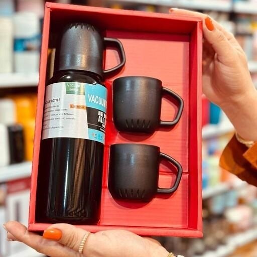 فلاسک 500 میل کادویی با جعبه  (سه لیوان)