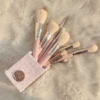 براش بی اچ یازده تیکه مدل فیری لایتس
B H makeup brush set 11 pcs