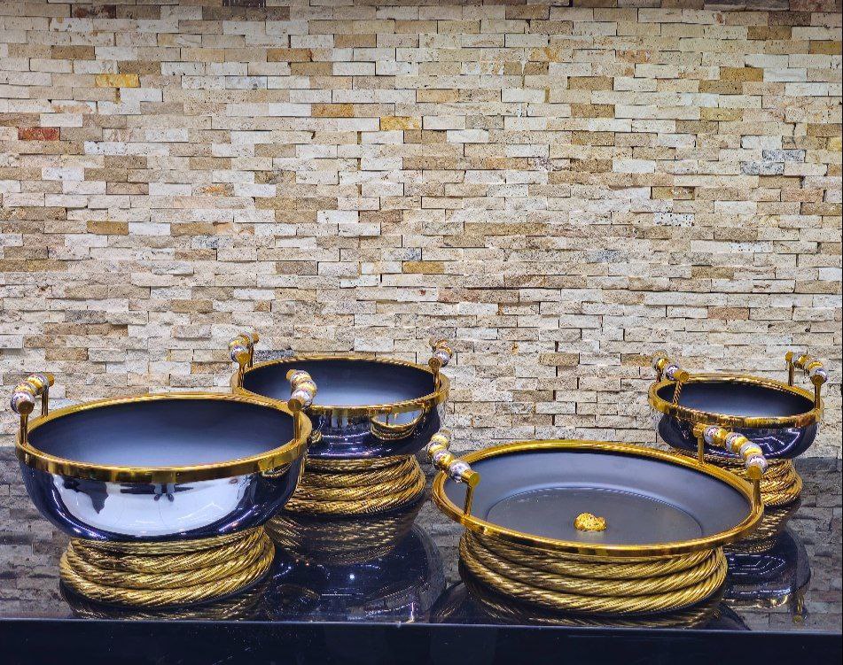 سرویس 4 تیکه پذیرایی دسته دار مشکی طلایی و سفید طلایی