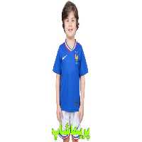 خرید لباس بچه گانه فرانسه 2024