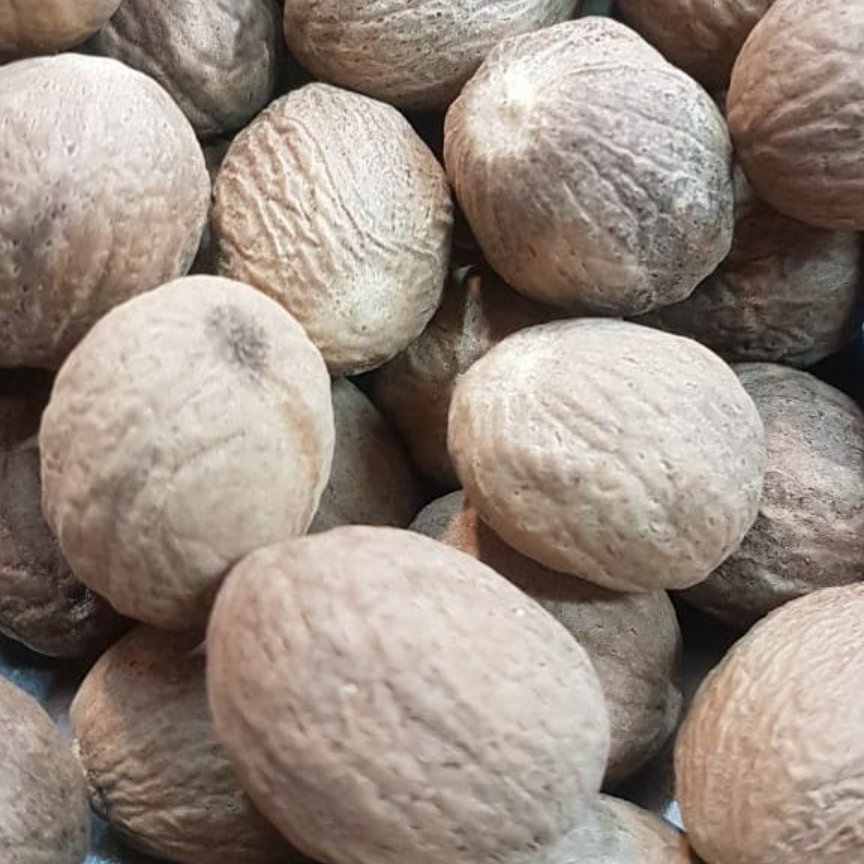 جوز هندی (50 گرم) ، ادویه ای با کاربردی فراوان در طبخ غذاها