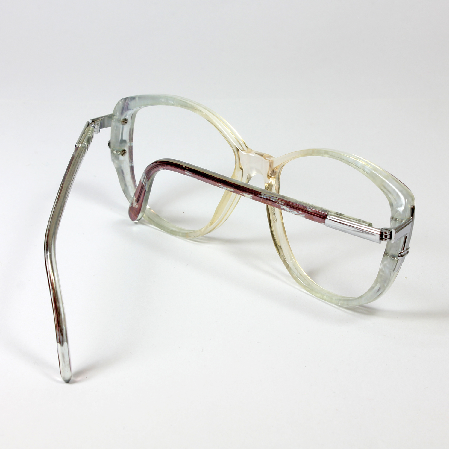 فریم عینک طبی لوکس اُتیکا مدل 4143