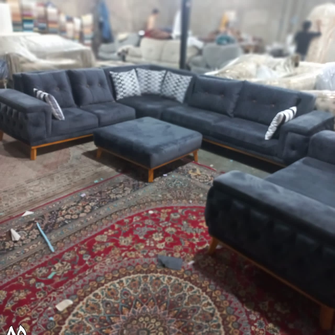 مبل ال منچستر بایک کاناپه شزلون اضافه ومیز جلومبلی(ارسال با باربری وبصورت پس کرایه)کنسلی ومرجوع نداریم