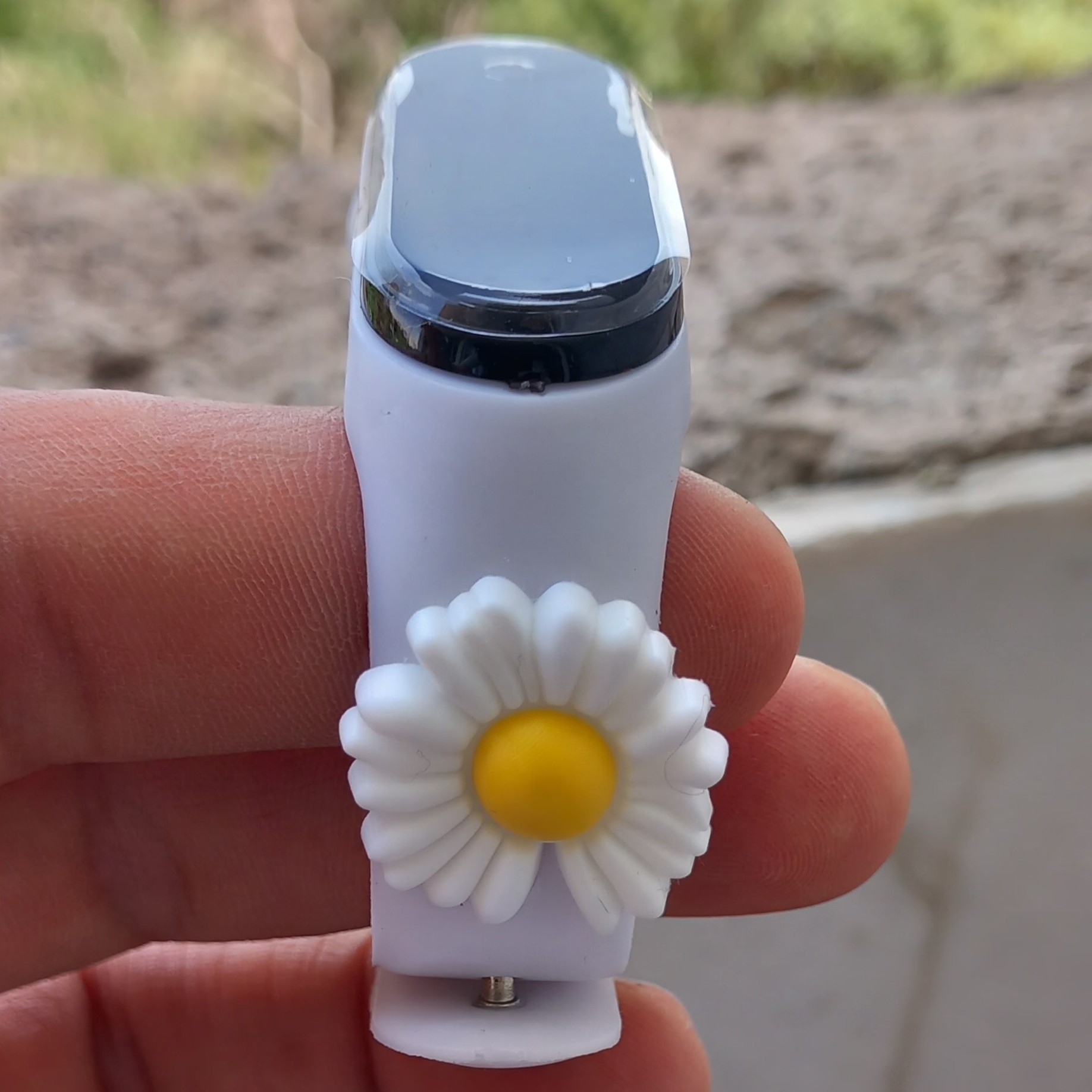 ساعت دخترانه عروسکی رنگ سفید