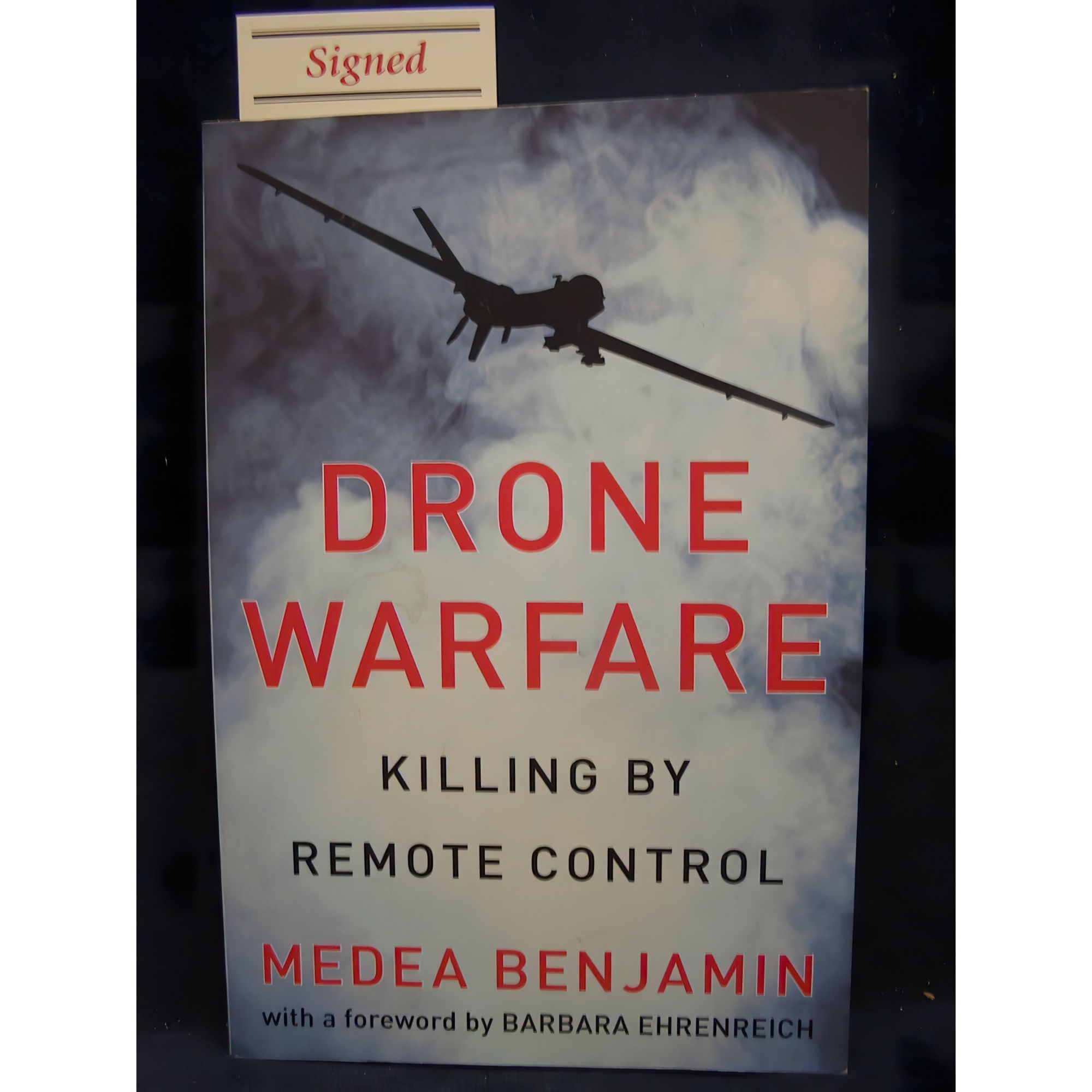 کتاب Drone Warfare اثر Medea Benjamin انتشارات OR Books