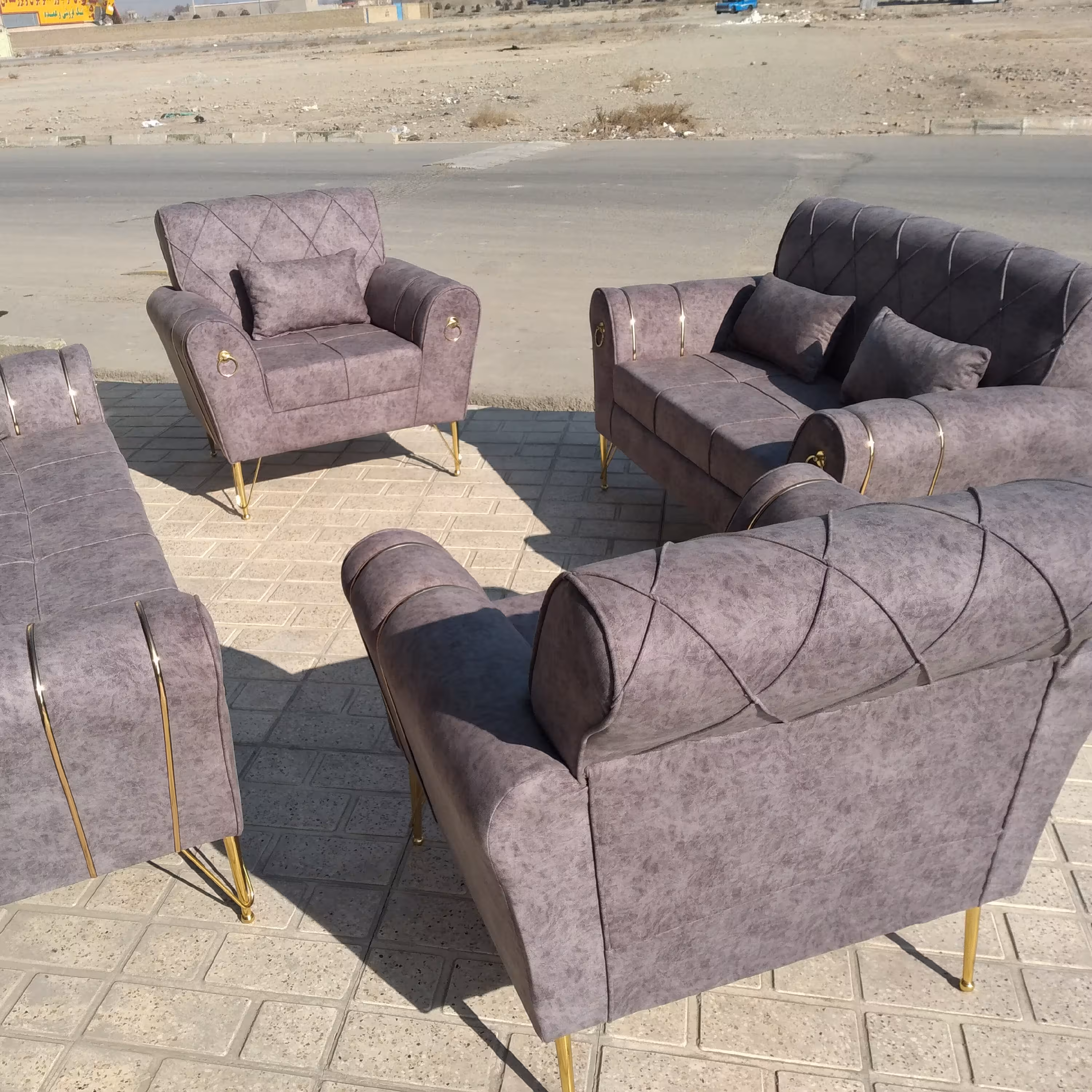 مبل راحتی اسکارلت پایه فلزی 