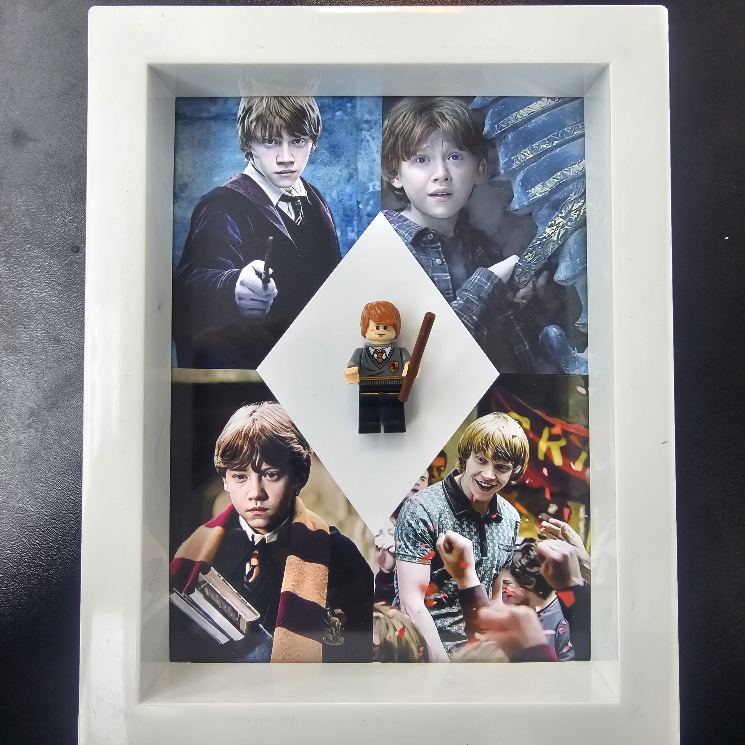 تابلو لگو رون ویزلی