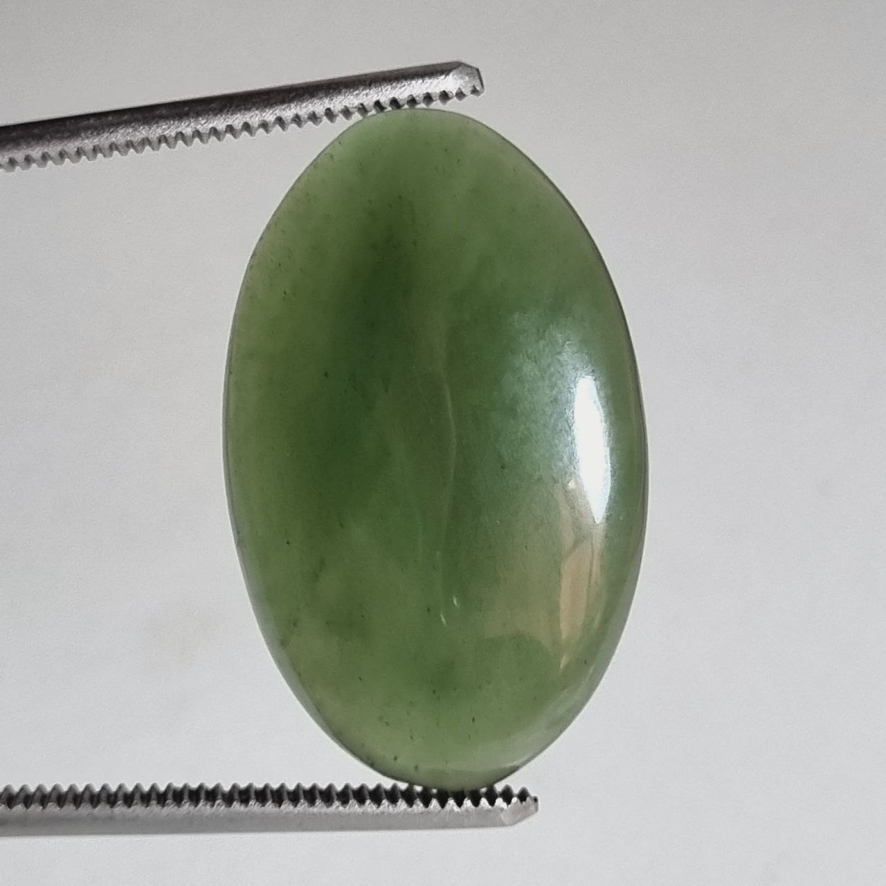 نگین سرپنتین سبز طبیعی بیضی افغانستان 8382