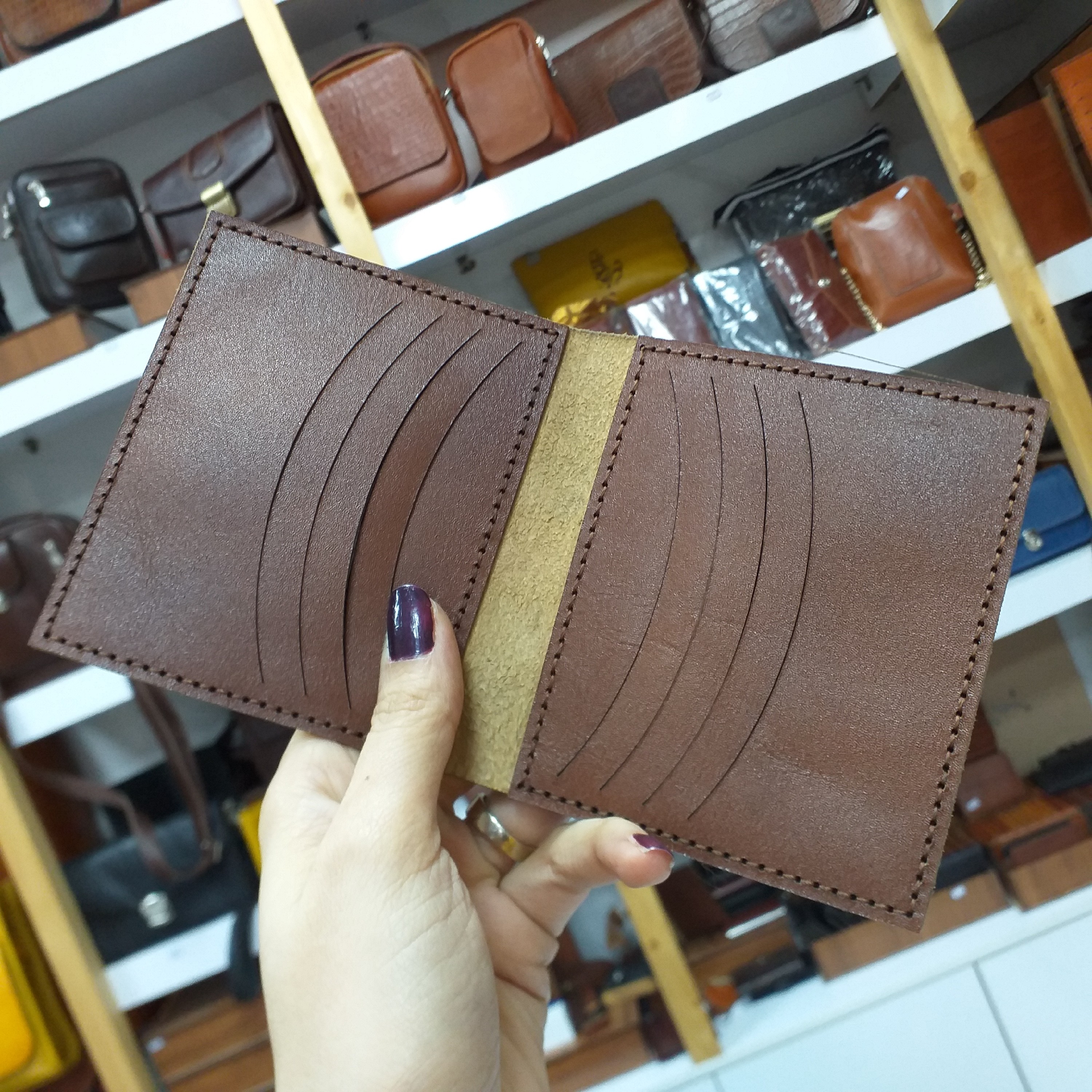 جا کارتی چرم طبیعی بزی دست دوز  کم حجم 10تا12کارت 