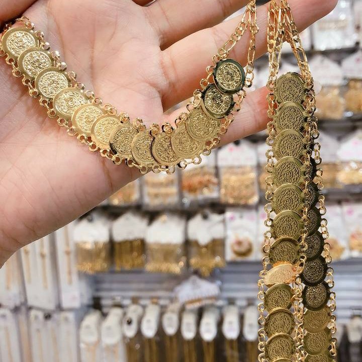 دستبند رنگ ثابت و ضد حساسیت برند وارداتی مدل سکه ای