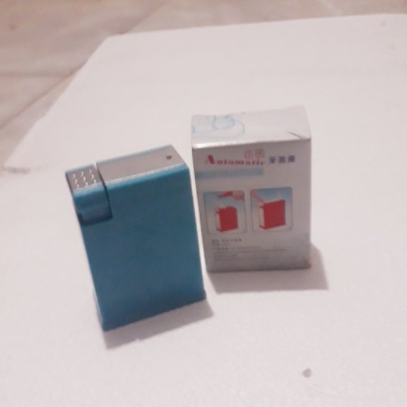 جای خلال دندان فندکی
