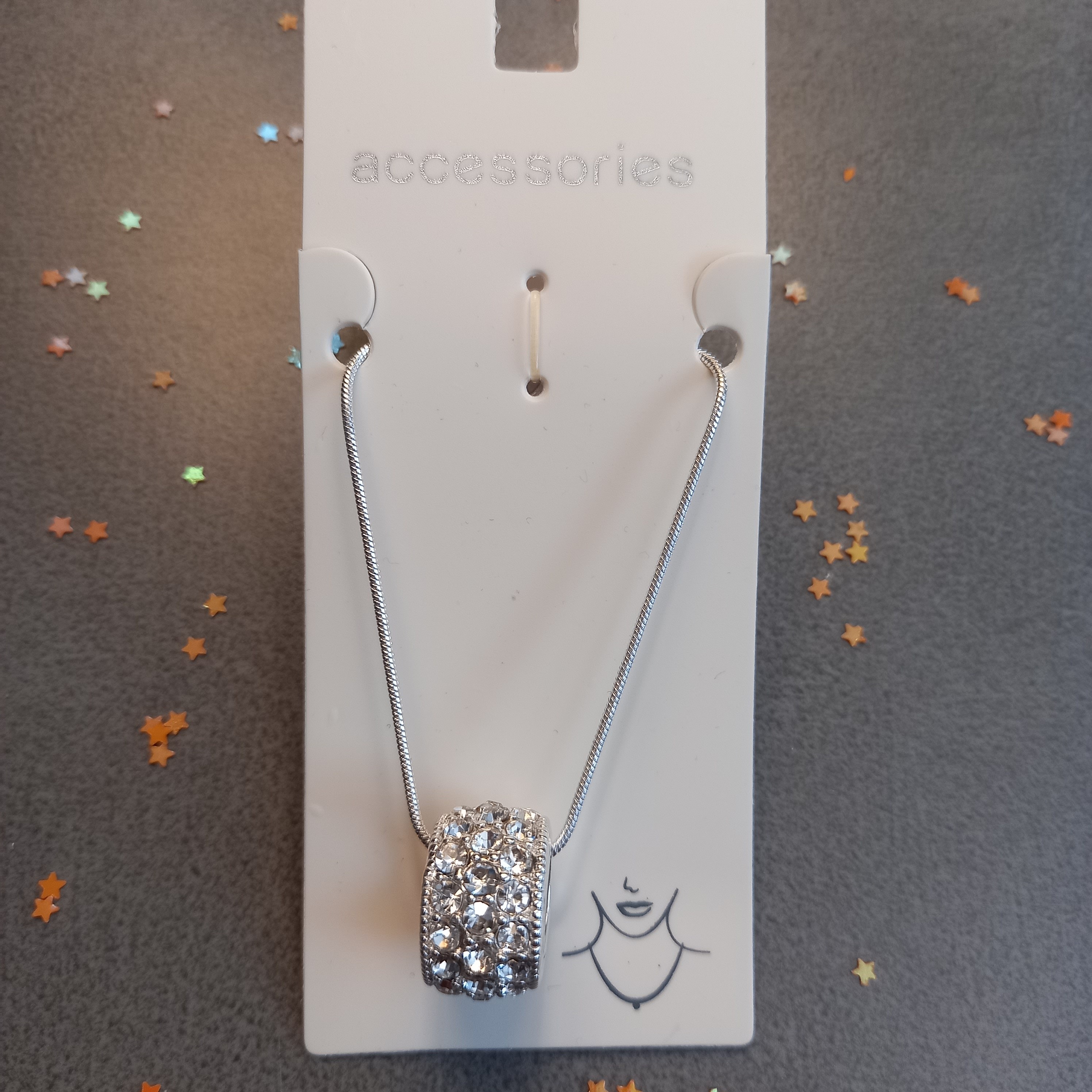 گردنبند گرد نگین دار خاص و تک ضد حساسیت استیل برند اروپایی