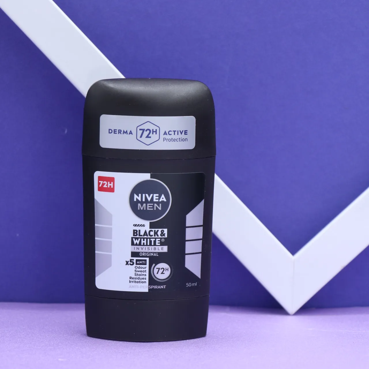 مام صابونی نیوا NIVEA BLACK & WHITE INVISIBLE حجم 50میل 91574