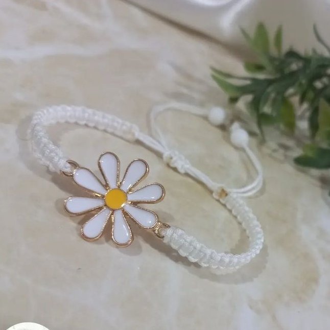 پک 5 عددی دستبند بابونه بافت مشکی و چشم نظر 