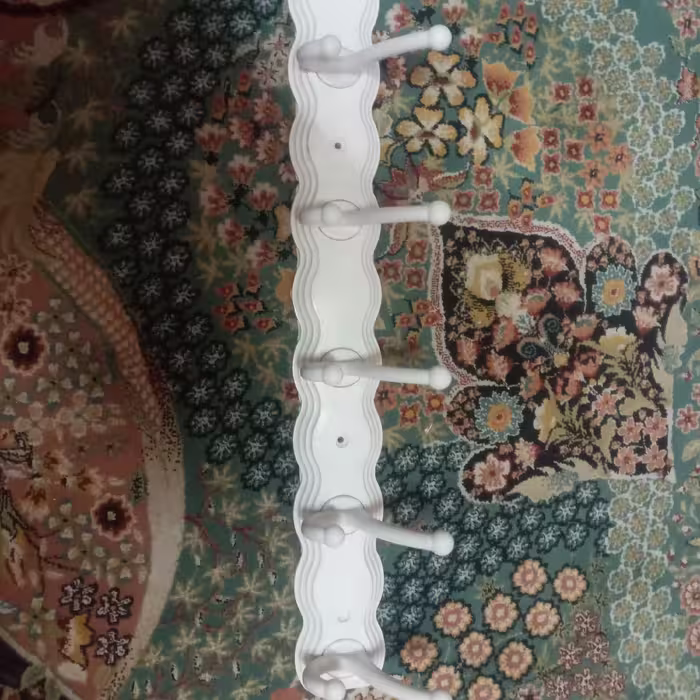 آویزحوله ولباس شش شاخه، وسیله ای کاربردی برای آویزان کردن حوله ولباس 