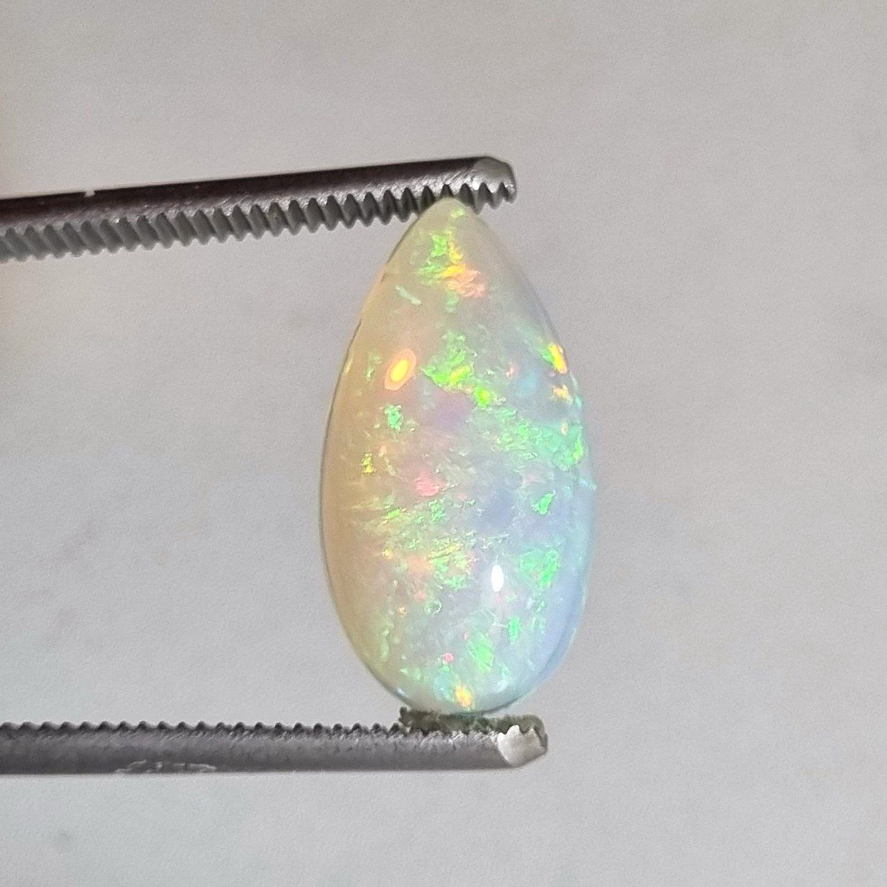 اوپال طبیعی شفاف اشکی شناسه 8174