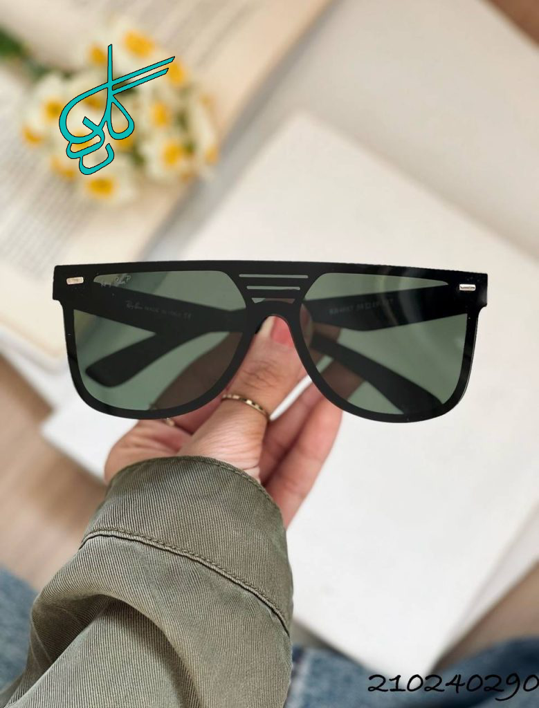 خرید عینک اسپرت برند Ray Ban رنگ سبز دارای استاندارد uv400 و فرم کائوچو به همراه کاور و دستمال کد 2415243 - ردگل