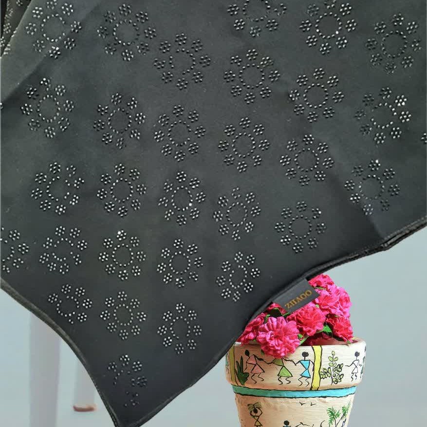 روسری کرپ نگین دار