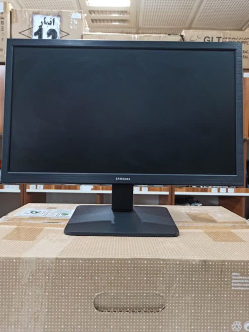 مانیتور 19 اینچ سامسونگ مدل S19A330 (استوک-در حد)