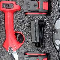 قیچی شارژی (ارسال با باربری و پس کرایه )