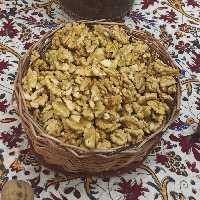 مغزگردو اعلاء ودرجه یک تویسرکان ازباغات خودمون تهیه شده وکاملا ضمانتی سرشارازفسفر