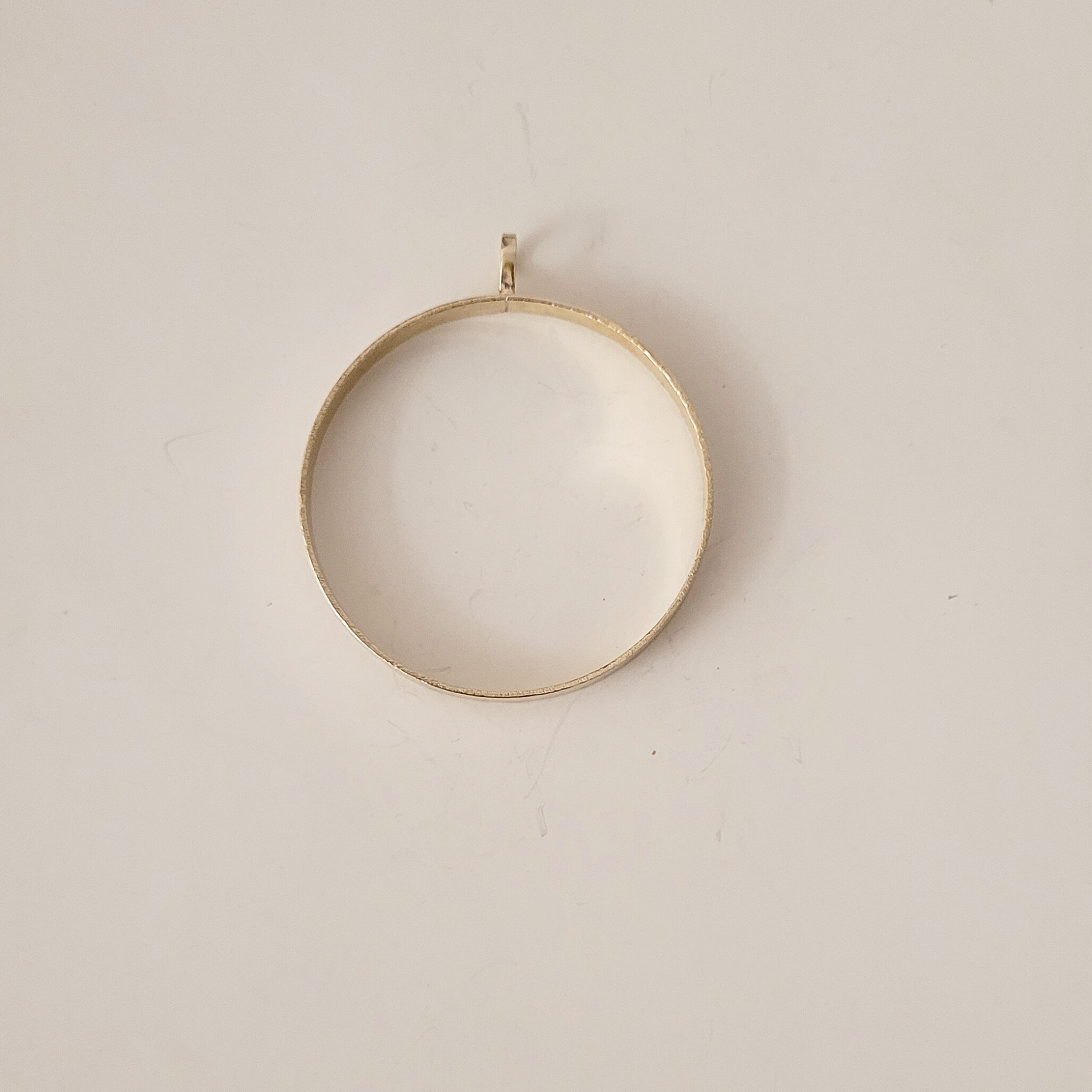 قاب برنجی دایره قطر 3سانت،عمق 4 میل.مخصوص رزین