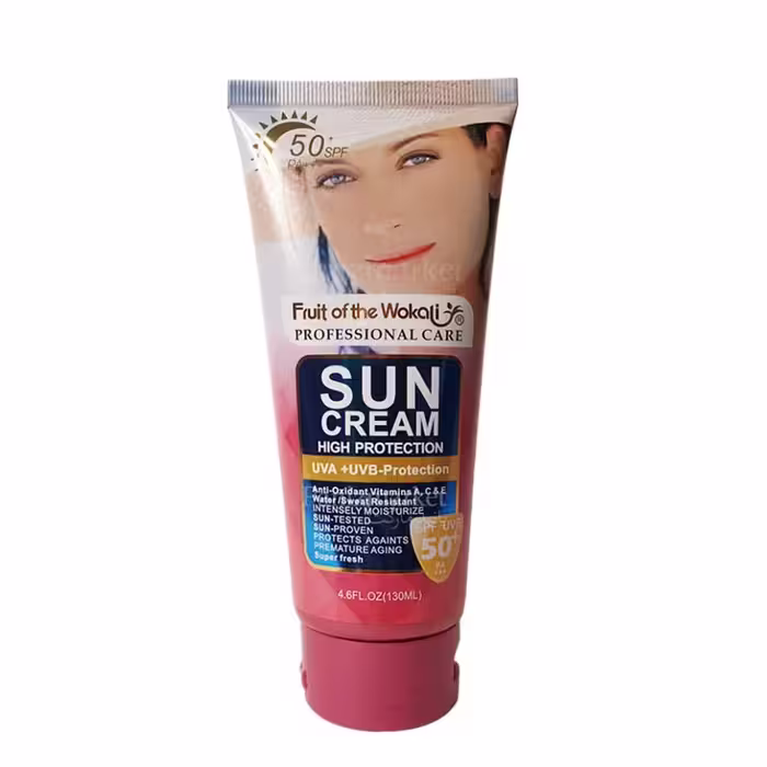کرم ضد آفتاب ووکالی spf50  بدون رنگ با پوشش بسیار سبک و بدون چربی(130میل)