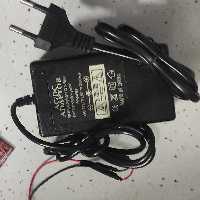 آداپتور 12 ولت  2  آمپر برای راه  انداز