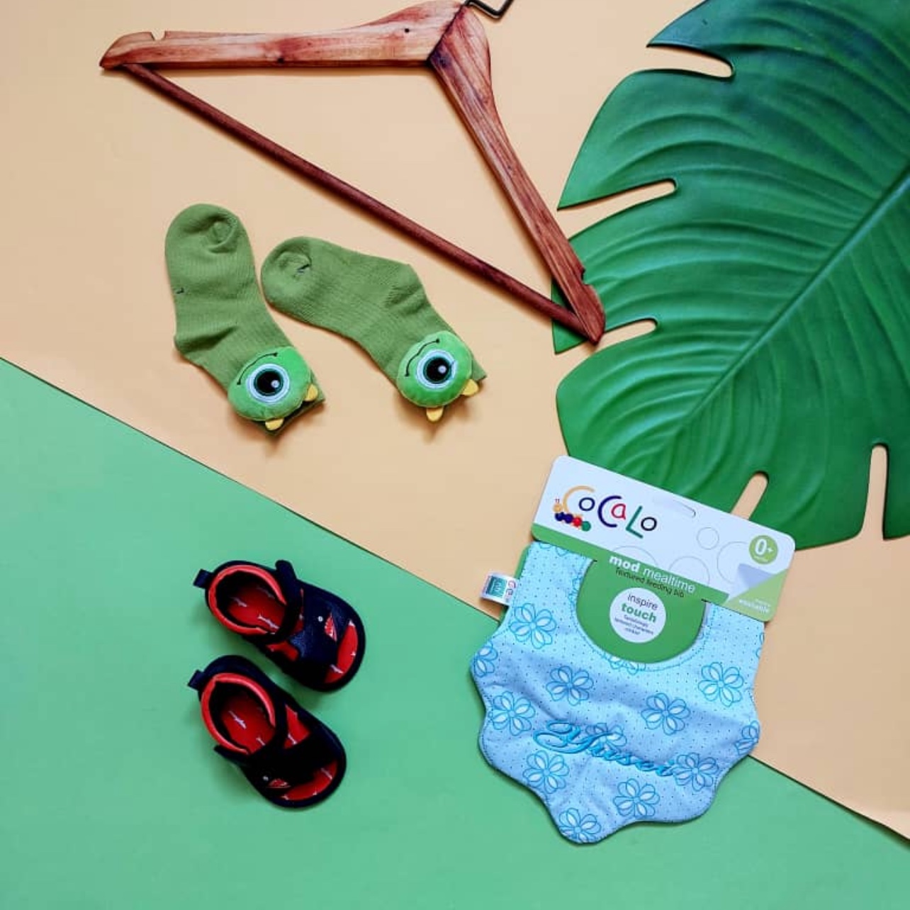 پیشبند غذاخوری گلدوزی شده برند کوکالو