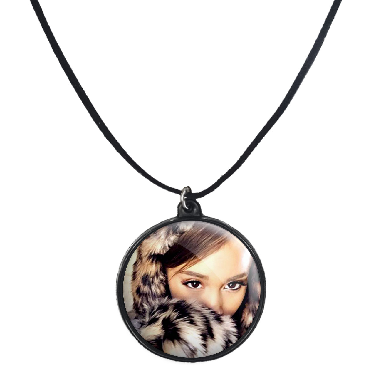 گردنبند پرمانه طرح آریانا گرانده کد pmb.2137 مدل دو طرفه